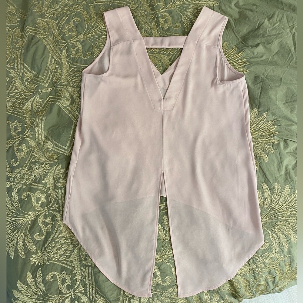 ❗️SOLD❗️Express Top - Picture 2 of 4